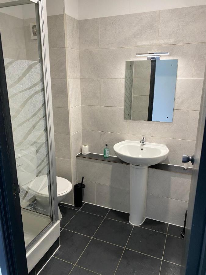 Iway Inn Hotel Кембридж Экстерьер фото